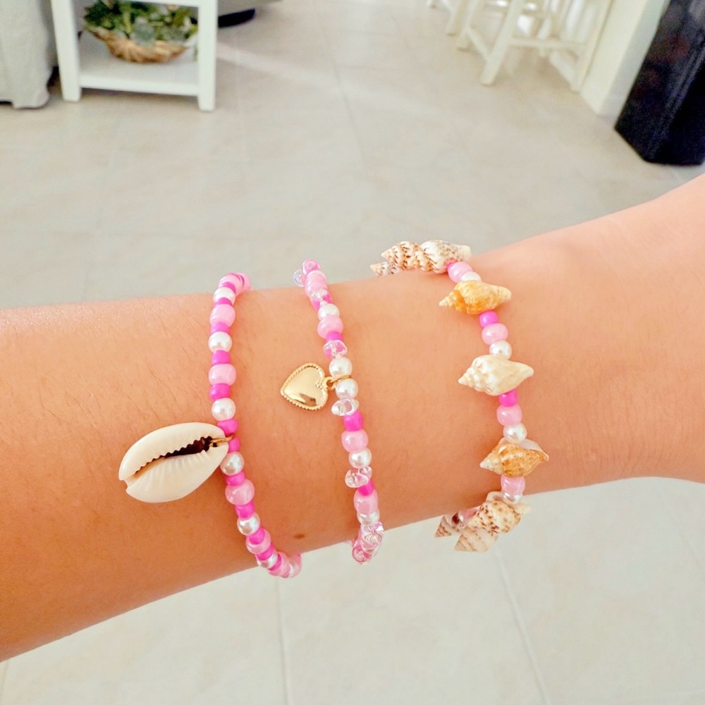 COPY - Pink Beaded Shell Bracelets Set